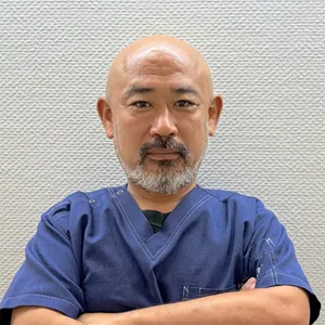 獣医師　青野